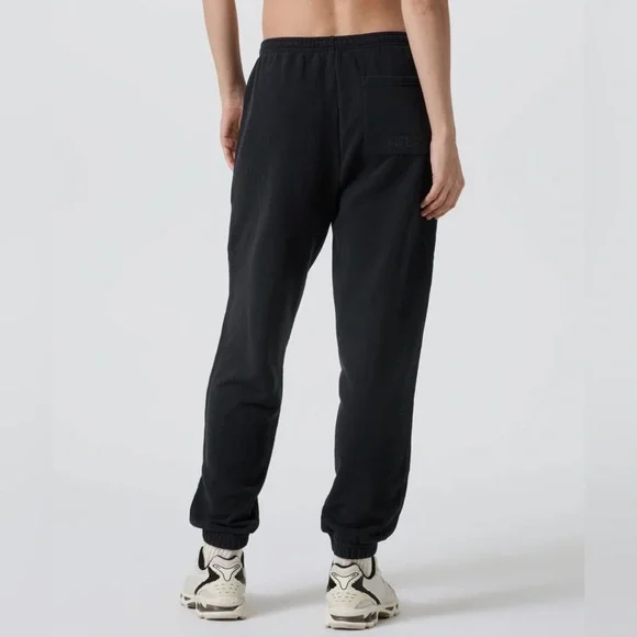 Vuori Sedona Sweatpants / Joggers - Picture 2 of 8